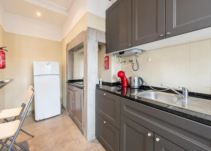 Bmyguest - Lazaro Flat *