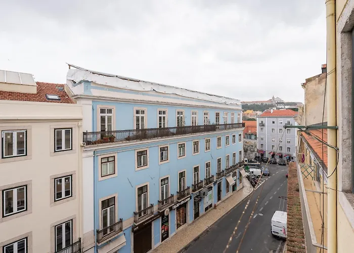 Bmyguest - Lazaro Flat Apartman