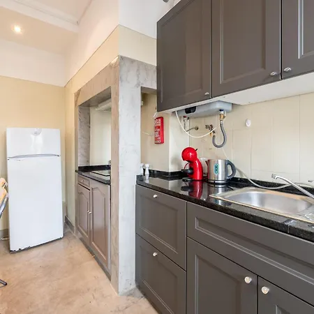 Bmyguest - Lazaro Flat *